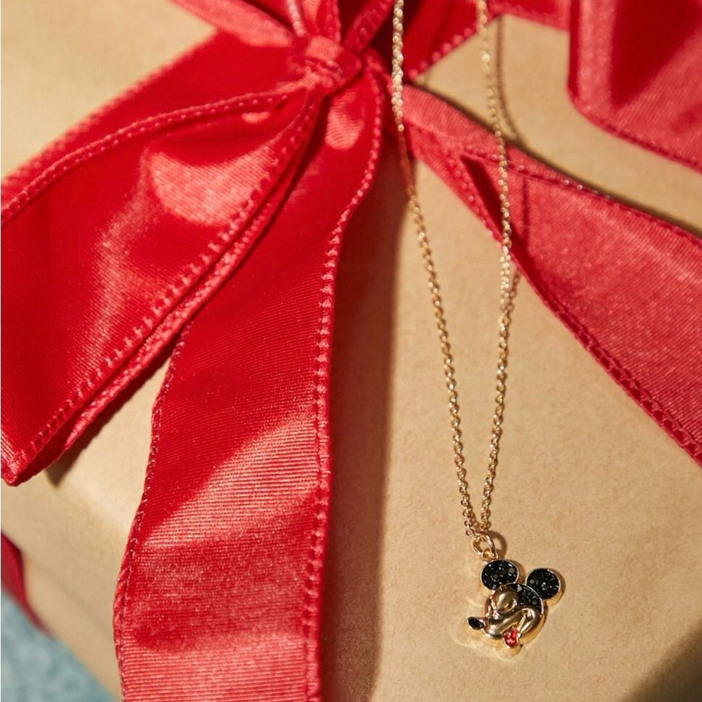 Disney Forever21 Mickey Mouse Necklace new in package sold out in stores